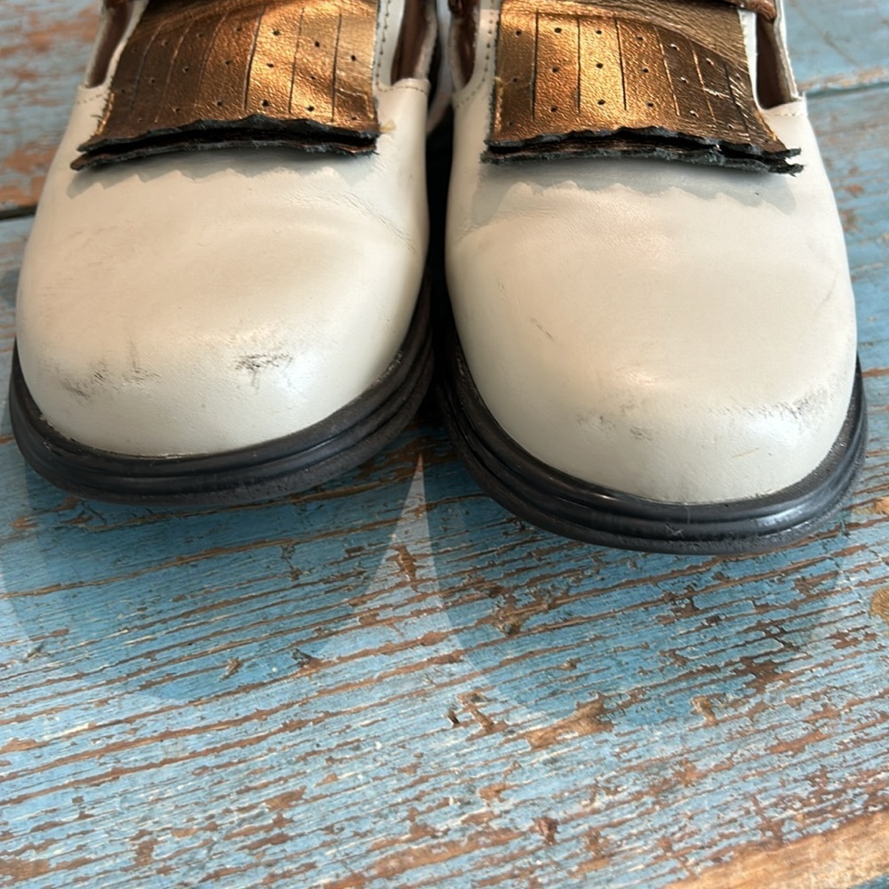 Sandbaggers Royal Kilt Golf Shoes Cream Brown Gold Kiltie Women’s Size 9 - Picture 3 of 7